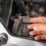 How to properly tension a car&#39;s alternator belt