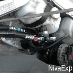 How much oil is in the Niva Chevrolet gearbox